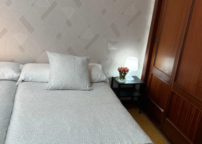 Casa Lolita / Camino De Santiago /